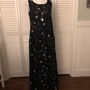 Lightweight cloth dress - navy w/ gold & green